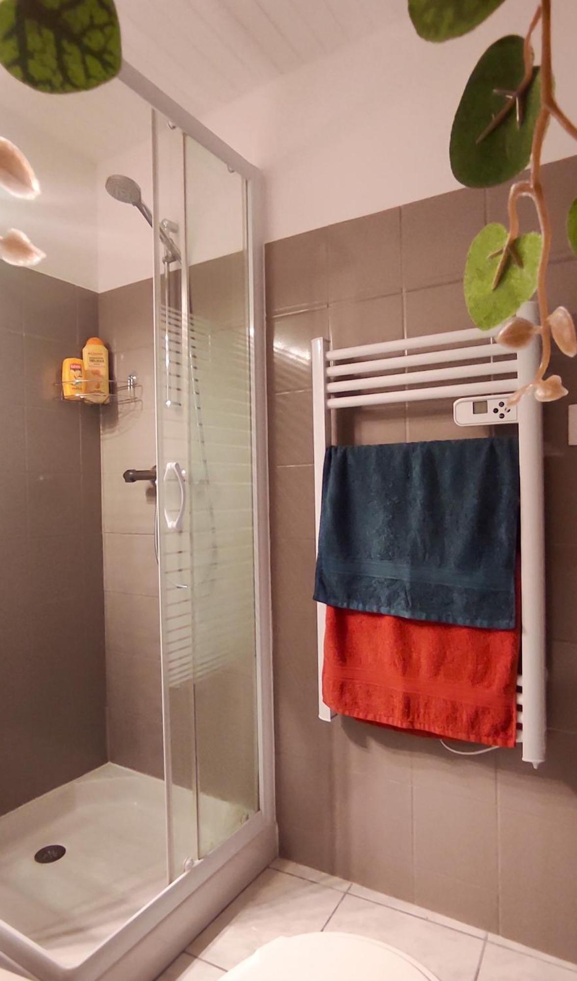 Chambre Independante Avec Salle De Bain Privee Montpezat-sous-Bauzon 외부 사진
